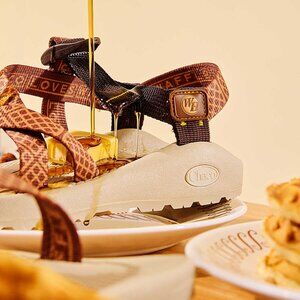 Men's Chaco x Waffle House Waffly Good Z/1 Classic Sandal Size 13